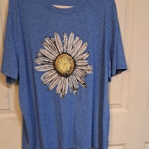 Blue Womans T-Shirt with Daisy Print
